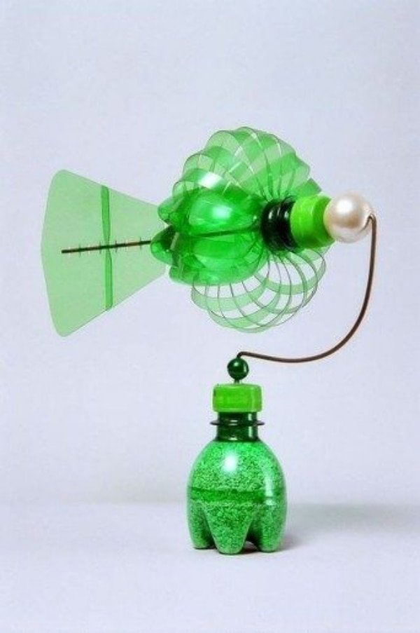 Brilliant-Ways-to-Reuse-Empty-Plastic-Bottles