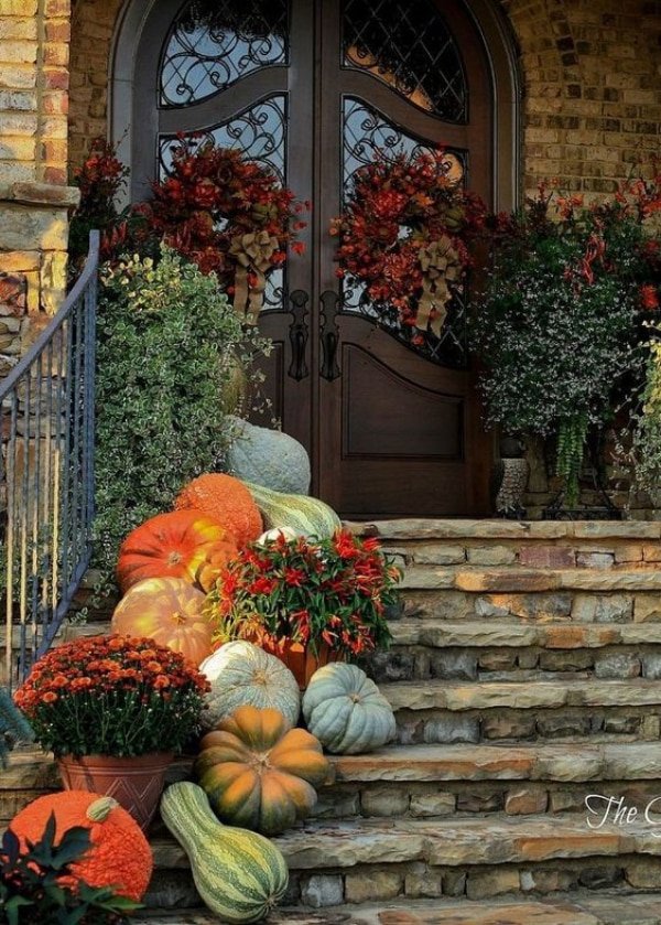 Easy-but-Beautiful-Fall-Porch-Ideas-You-should-try-this-Autumn