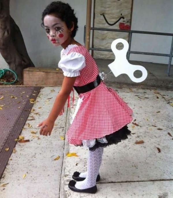 Latest-Halloween-Costumes-Ideas-for-Men-Women-and-Kids