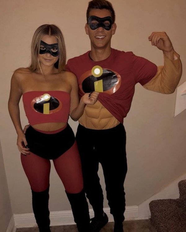 Latest-Halloween-Costumes-Ideas-for-Men-Women-and-Kids