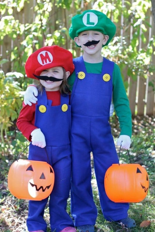 Latest-Halloween-Costumes-Ideas-for-Men-Women-and-Kids