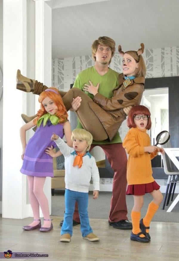 Latest-Halloween-Costumes-Ideas-for-Men-Women-and-Kids