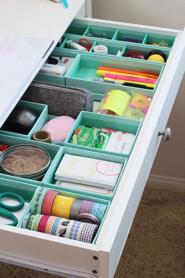 Tips-To-Keep-You-Organized-All-Year-Long