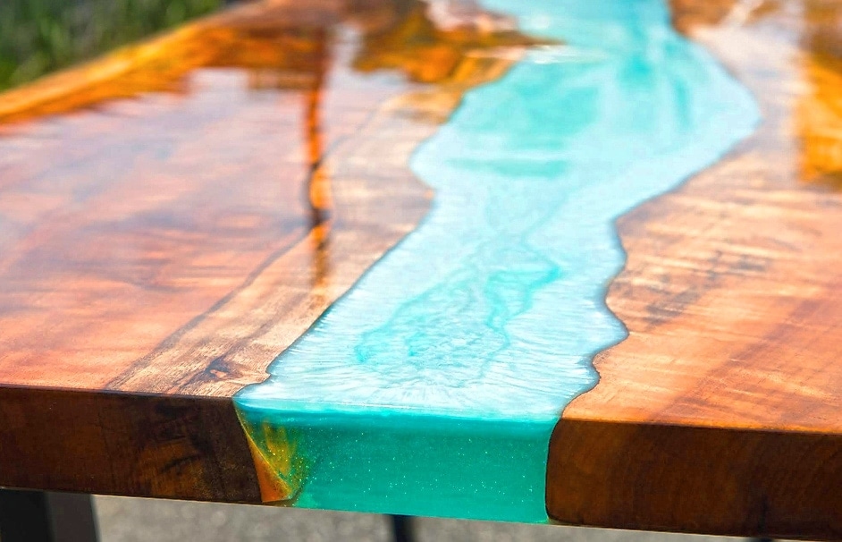 How to Make A Coffee Table-Top with Epoxy